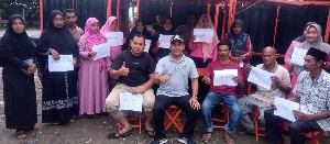 22 Pedagang Kecil di Tiga Kecamatan Kota Bireuen Terima Bantuan Usaha