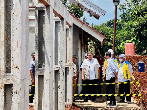 Presiden Tinjau Progres Pembangunan Rumah Tahan Gempa di Cianjur