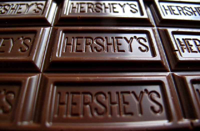 Diduga Ada Kandungan Logam Berbahaya, Produsen Coklat Hershey Digugat Rp77,5 Miliar