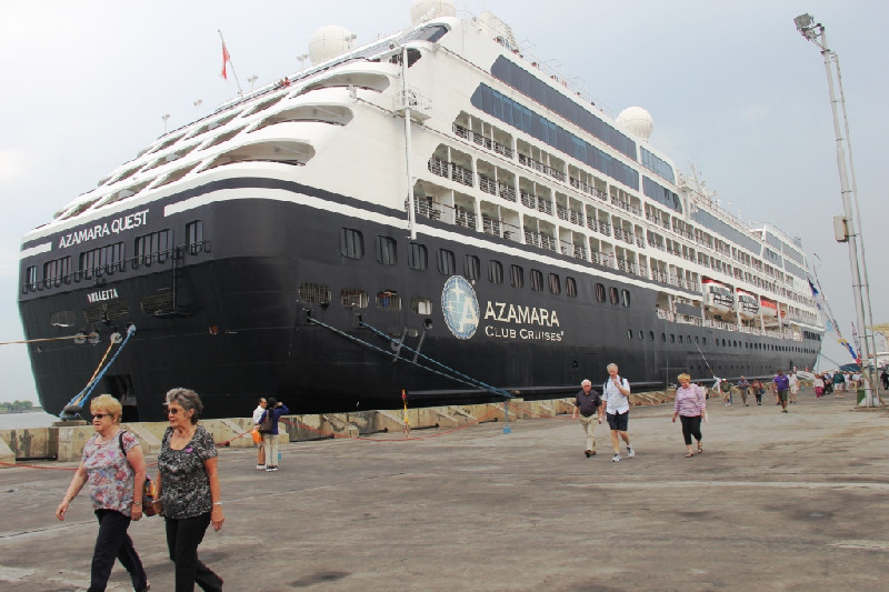 Kapal Pesiar Cruises MV Azamara Quest Bakal Singgah di Kota Sabang