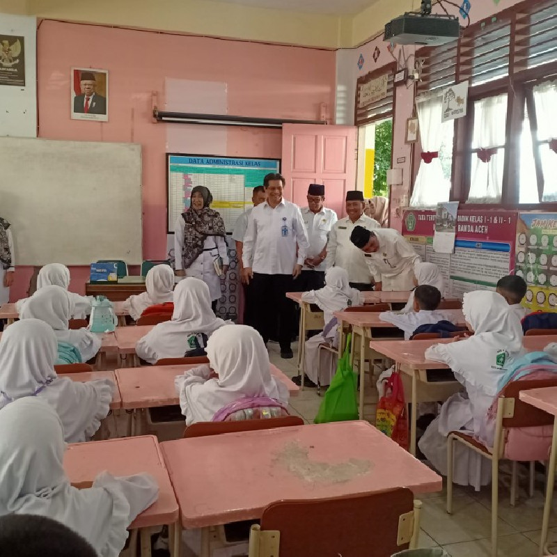 Irjen Kemenag Kunjungi Dua Madrasah Model di Banda Aceh