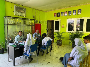Jemput Bola, Disdukcapil Rekam KTP Generasi Tubel di SMAN 13 Banda Aceh
