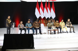 Deteksi Inflasi, Presiden Jokowi Minta Kepala Daerah Sering Cek Harga komoditas