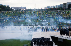 Kerusuhan di Brasil, Polisi Tangkap 300 Demonstran