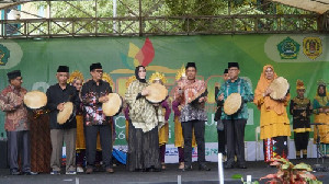 Kakanwil Resmi Buka SPECTA Fair ke-2 MTsN 4 Banda Aceh