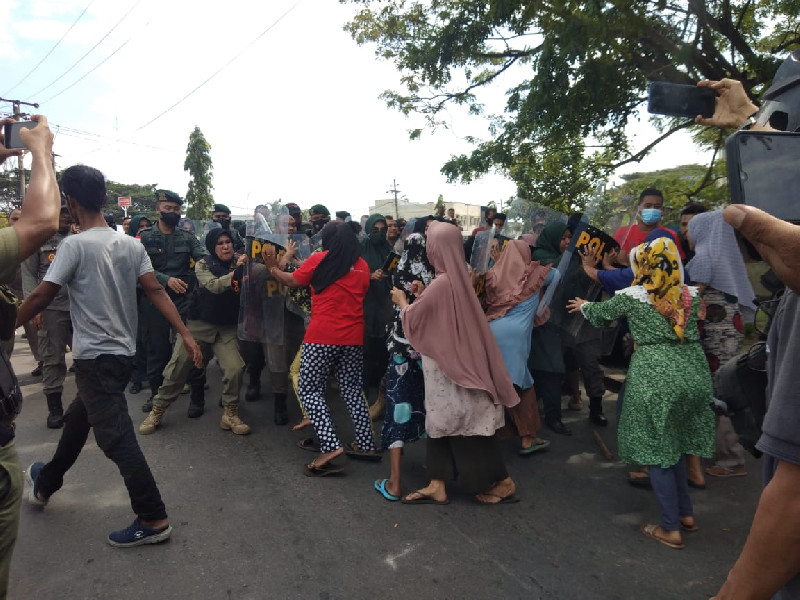 Breaking News: Bentrokan PKL dan Aparat Keamanan di Lhokseumawe, Beberapa Orang Diamankan