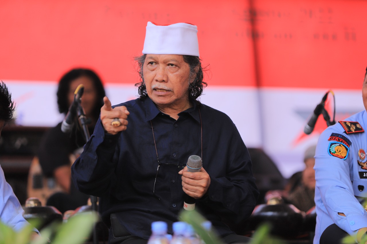 Cak Nun Minta Maaf Usai Sebut Jokowi Firaun
