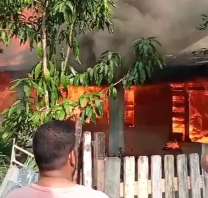 Akibat Kebocoran Gas, Rumah Nek Hasbah di Lhokseumawe Ludes Dilalap Api