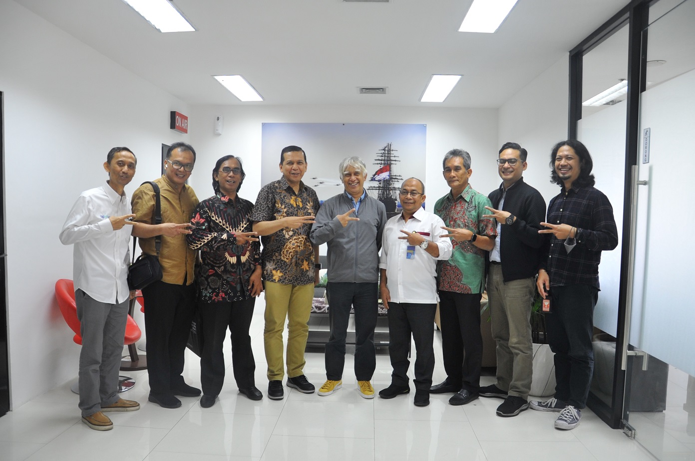 Kadis Kominsa Aceh dan Stafnya Silaturrahmi ke Kantor LKBN Antara
