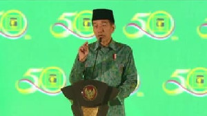 Presiden Jokowi Sebut Sejumlah Capres dan Cawapres dalam Harlah ke-50 PPP