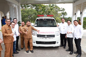 Pj Bupati Aceh Besar Apresiasi Bantuan Ambulance dan Alkes dari Pasar Modal Indonesia