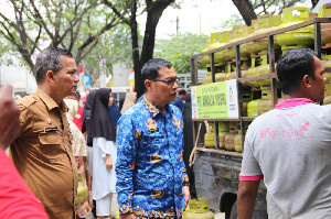 Dinas ESDM Aceh dan Diskopukmdag Kota Banda Aceh Pantau Harga LPG 3 Kg di Banda Aceh