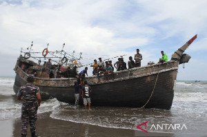 Kapal Pengangkut 184 Imigran Rohingya Langsung Kabur