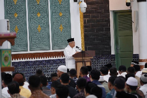 Wapres Ma'ruf Amin Salat Tarawih dan Ceramah di Masjid Raya Baiturrahman, Ini Pesanya