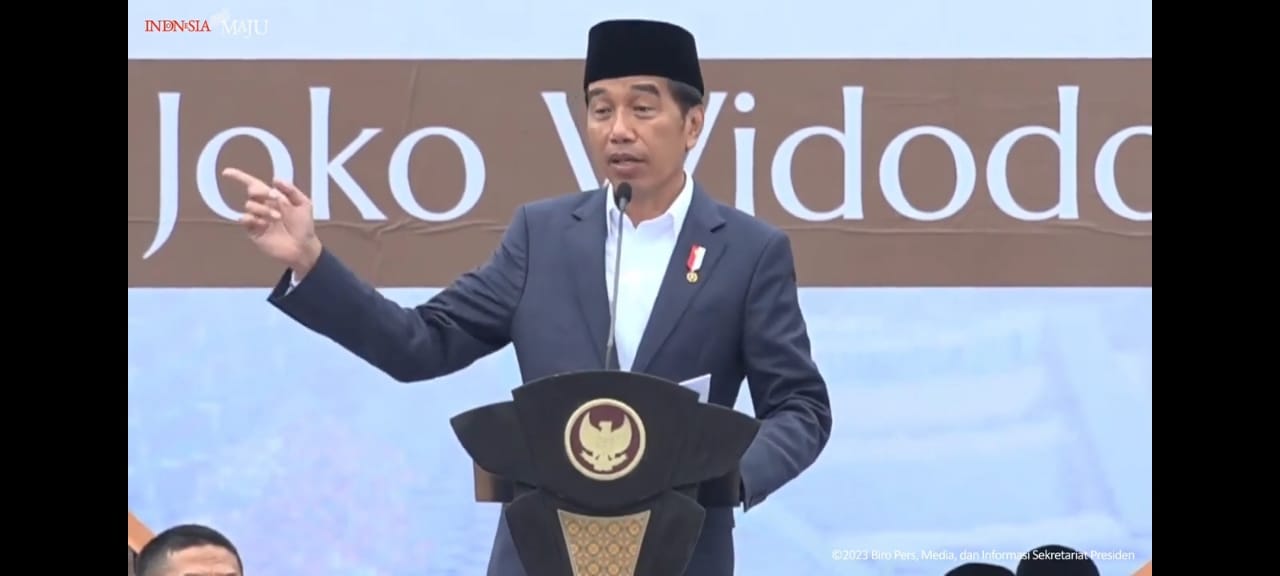 Saat Jokowi Cerita Pengalaman Terbang dari Aceh ke Papua