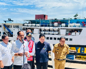 Jokowi Tinjau Pelabuhan Merak, Pastikan Kesiapan Arus Mudik Lebaran 2023