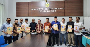 Pemko Banda Aceh Kucurkan Dana Bantuan Keuangan Bagi Sembilan Parpol