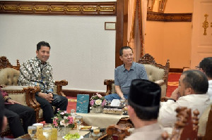 Pj Gubernur Aceh Bahas Pembangunan RSUD Bener Meriah dengan Haili Yoga
