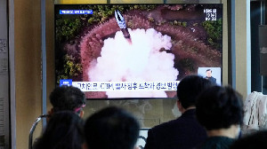 Jepang Bersiap Tembak Jatuh Satelit Mata-mata Korea Utara