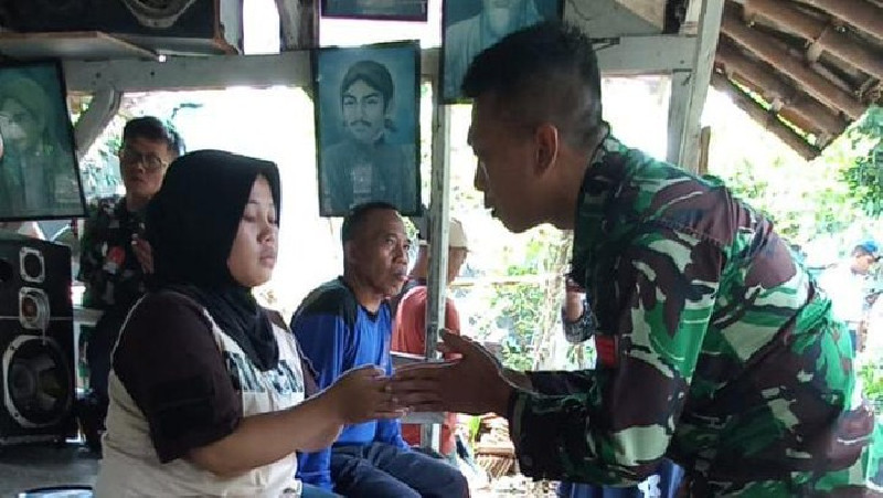 Ibu Bonceng Anak di Bekasi Ditendang  Prajurit TNI AU, Ini Kronologinya