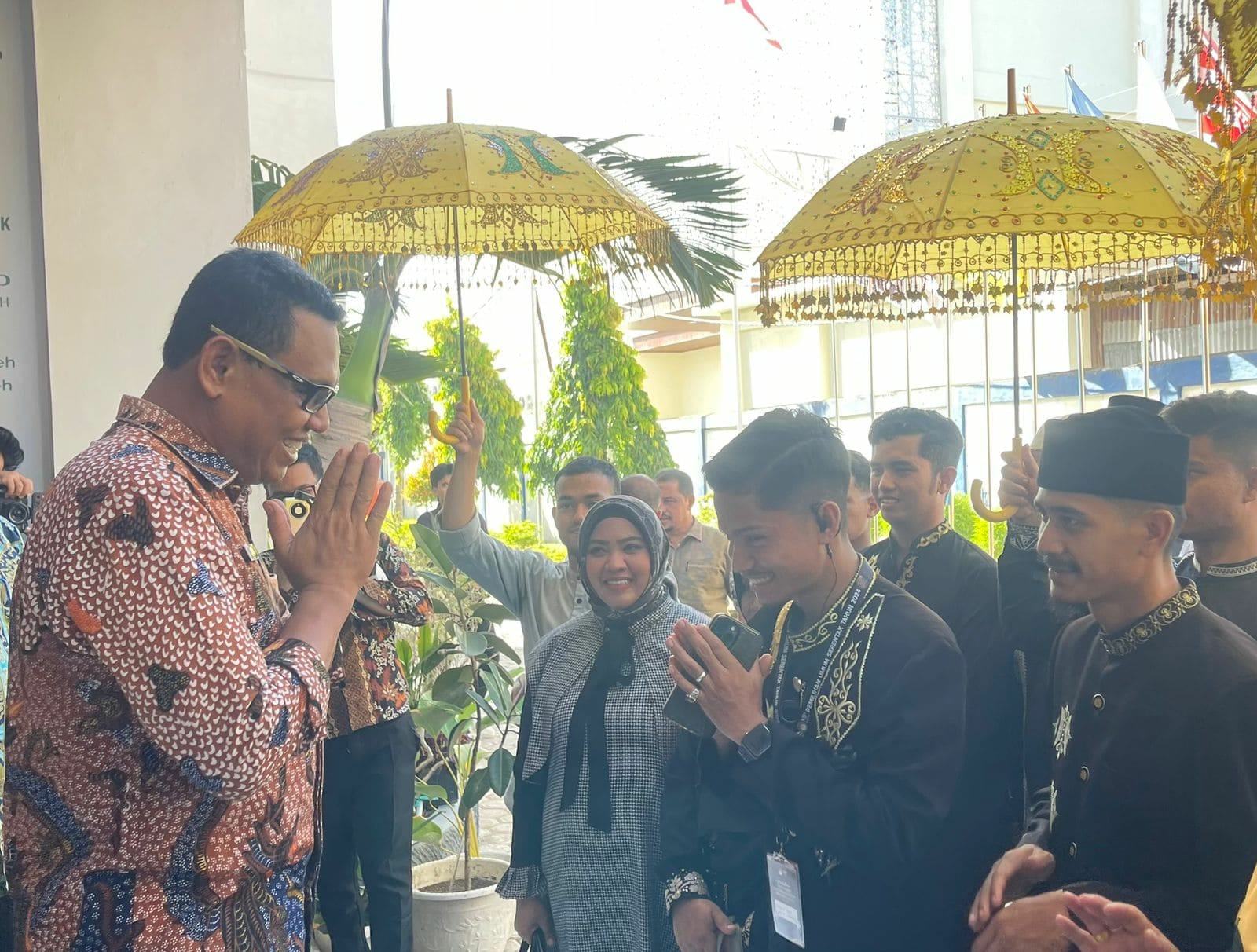 MC Razi Resmi Daftar Jadi Calon Anggota DPD RI Asal Aceh