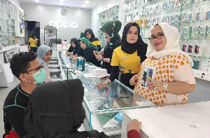 Transaksi Jual Beli Terganggu, Pelaku Usaha Ponsel Minta Bank Konvensional Kembali Beroperasi di Aceh