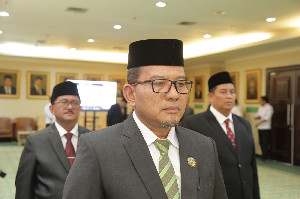 Mengenal Lebih Dekat Azhari Kakanwil Kemenag Aceh Yang Baru