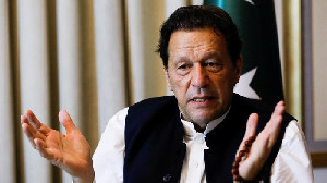 Penangkapan Dianggap Ilegal, Mantan PM Pakistan Imran Khan Dibebaskan dari Tahanan
