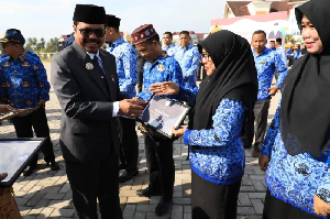 Hardiknas 2023 di Aceh Utara, Sejumlah Sekolah, Kepsek dan Guru Terima Penghargaan