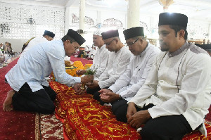 Pemko Banda Aceh Peusijuk 510 Jemaah Calon Haji