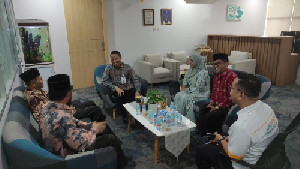 Silaturahim dengan BSI, Kemenag Aceh Besar Harapkan Dukungan Bus dan Buku Manasik