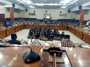 Tenaga Kontrak Satpol PP dan WH Aceh Tengah Datangi DPRK, Pertanyakan Status