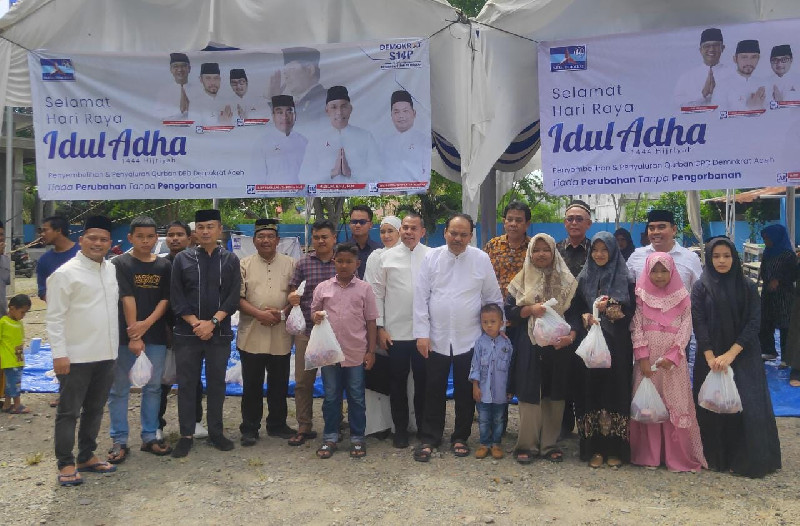 Lebaran Idul Adha 2023, Demokrat Aceh Bagikan 380 Daging Kurban