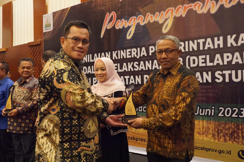 Pemkab Aceh Besar Raih Penghargaan Kabupaten Kinerja Terbaik Turunkan Stunting