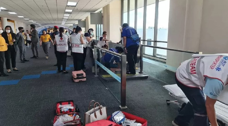 Tim Penyelamat Amputasi Kaki Wanita yang Terjebak di Travelator Bandara Bangkok