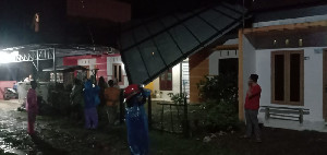 Angin Kencang Terjang Lima Rumah di Aceh Besar