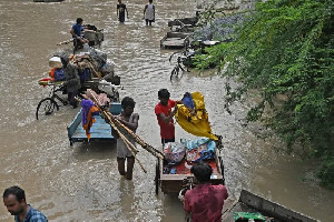 Tiga Instalasi Pengolahan Kebanjiran, New Delhi Hadapi Kekurangan Pasokan Air Minum