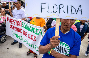 UU Imigrasi Berlaku Ketat di Florida, Pekerja Tidak Berdokumen Bakal Dideportasi