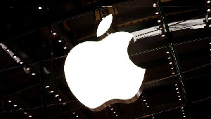 Apple, Perusahaan Publik Pertama dengan Valuasi Saham Capai 3 triliun Dollar