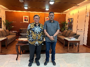 Pj Gubernur Bersama Ketua DPRA Bertemu Seskab, Bahas Perkembangan Aceh