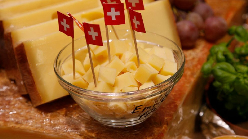 Swiss Jadi Importir Keju untuk Pertama Kalinya