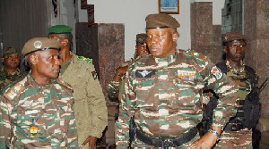 Prancis Berkeras Tetap Kerjasama Militer dengan Niger