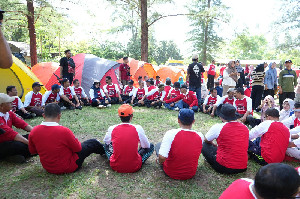 Family Gathering dan Outbond, Pegawai Disdik Aceh Jalin Kekompakan dalam Lingkungan Kerja