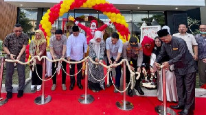 McDonald's Buka Gerai Pertamanya di Bathoh, Sekdako: Banda Aceh Terbuka Bagi Investor