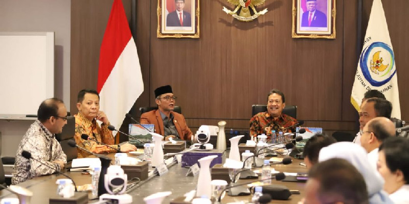 Bertemu Menteri KKP, Pj Gubernur Aceh dan TA Khalid Bahas PNBP Hingga Sedimentasi