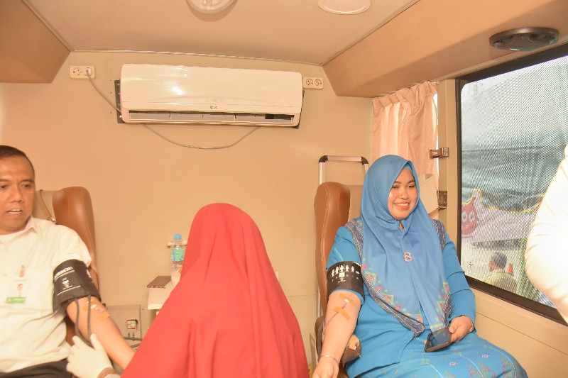 HUT Ke-50, Bank Aceh Cabang Bireuen Kumpulkan 107 Kantong Darah