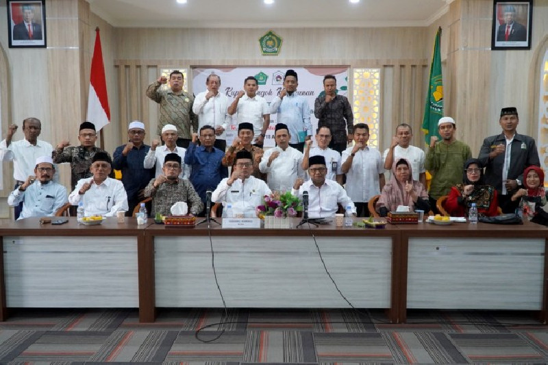 Kupi Beungoh Bersama FKUB Aceh, Kakanwil Kemenag Bahas Pemahaman Moderasi Beragama