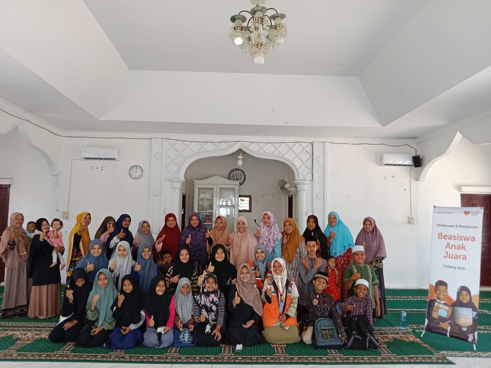 Rumah Zakat Aceh Kembali Salurkan Beasiswa dan Pembinaan ke Anak Yatim dan Duafa