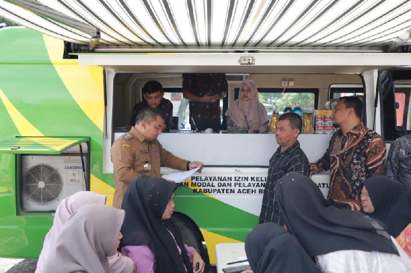 Makin Mudah, Aceh Besar Operasikan Mobil Perizinan Keliling Gratis