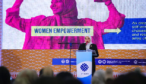 Menaker: Jumlah Kepemimpinan Perempuan Sangat Penting Terhadap Pertumbuhan Produktivitas